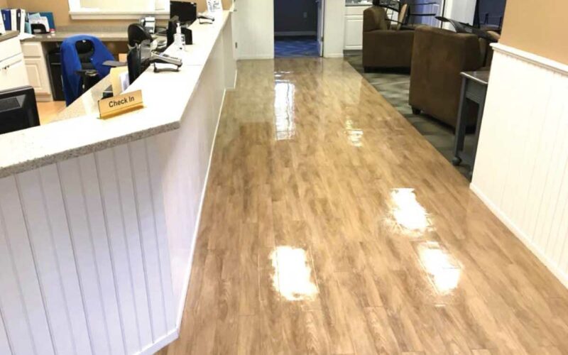 Clean Right Is A Full-service Cleaning Company Offering Custom Programs. We Have Experience In A Variety Of Commercial Settings Including Professional Offices, Medical Facilities And High-traffic Environments.