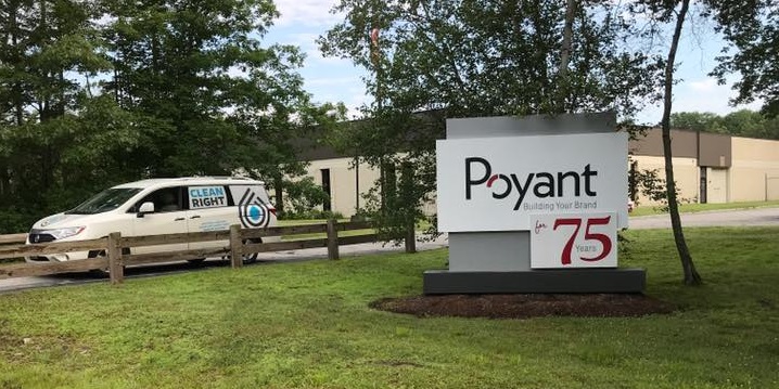 Poyant Service Clean Right Truck
