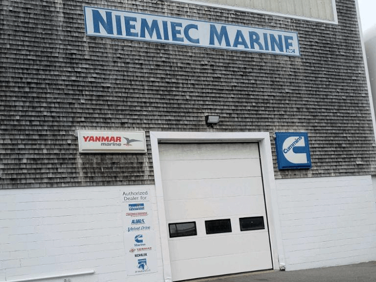 Commercial Cleaning Customer Niemiec Marine